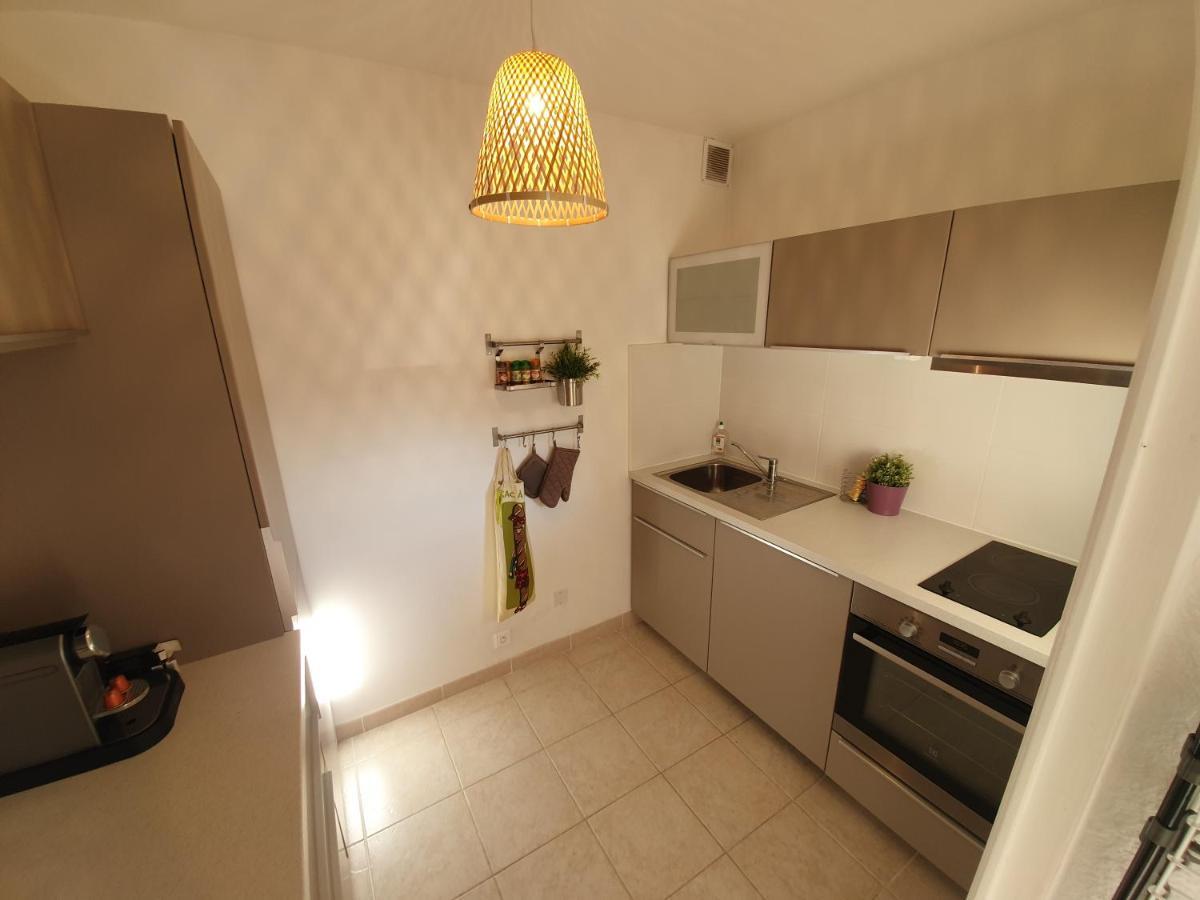 Appartement Le Cézanne - Moderne avec Terrasse à Gréoux-les-Bains Extérieur photo